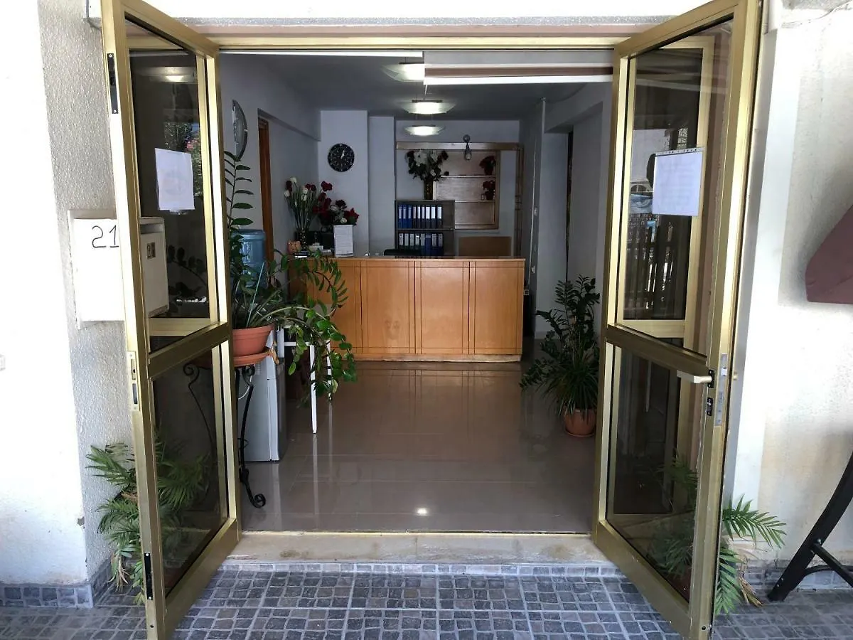 St. Mamas Apts Scala 0*,