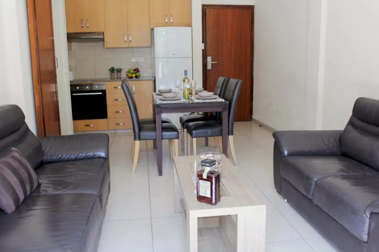St. Mamas Apts Scala 0*,  Cipro